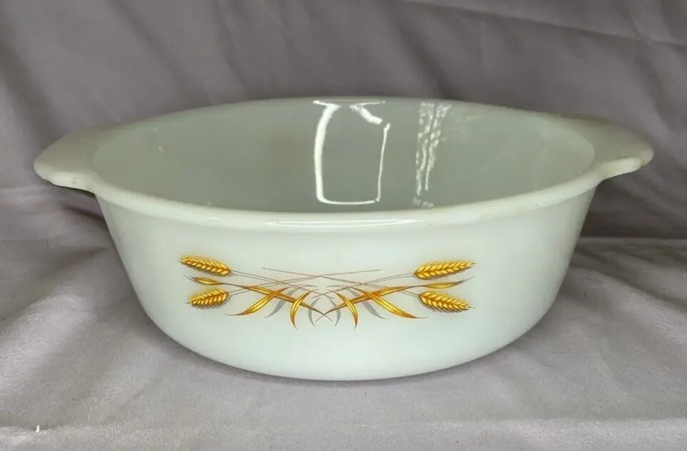 Vintage Sears Glasbake 2QT Round Casserole Dish/Bowl Wheat pattern J224 Rare